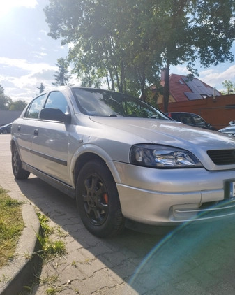 Opel Astra cena 4100 przebieg: 174900, rok produkcji 2004 z Wągrowiec małe 191